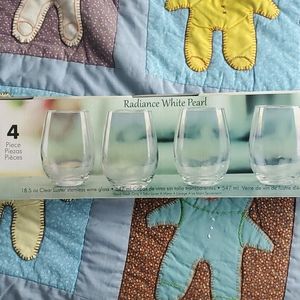 White pearl stemless glasses